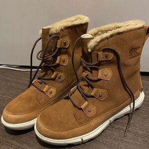 Sorel Explorer II Joan Boot size 10 (worn twice)